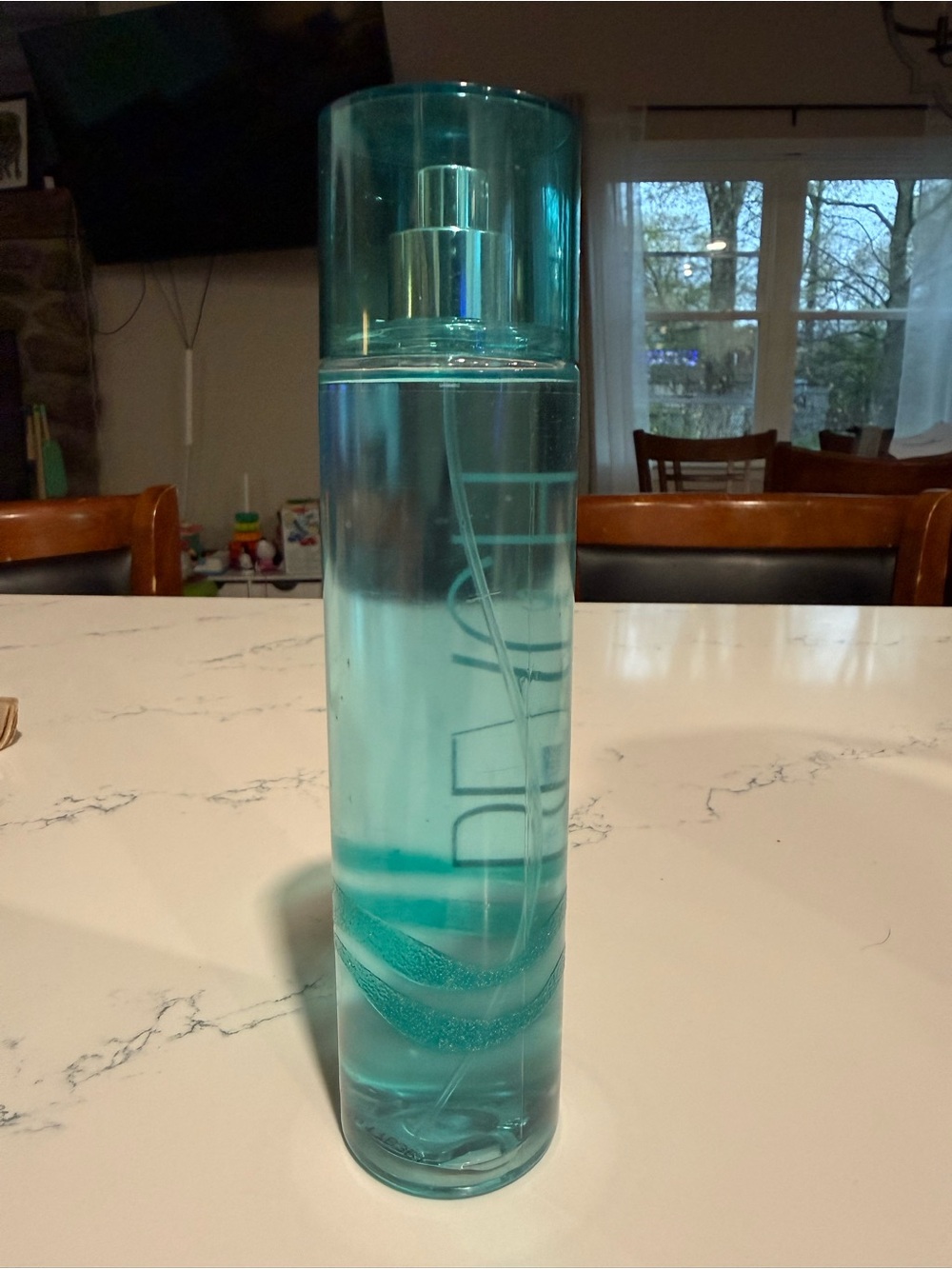 Bath & Body Works Aqua Blue 'At The Beach' Fragrance Mist - Picture 2 of 2